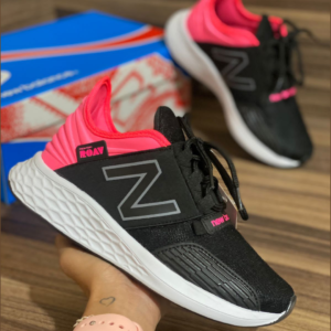 NEW BALANCE ROAV